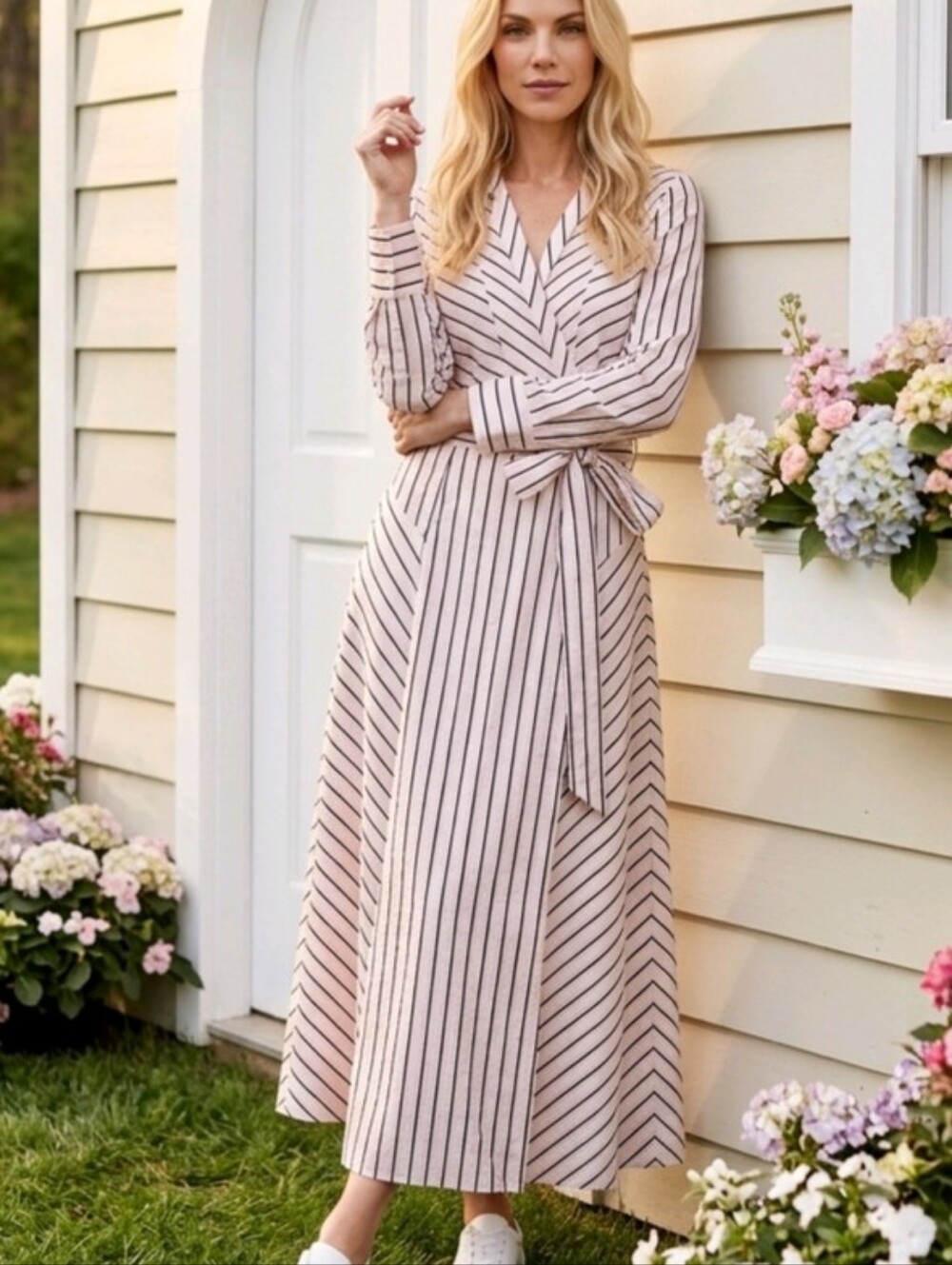 White House Black Market Striped Long Sleeve Dress Sz 6